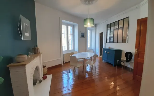 Tulle centre grand appartement