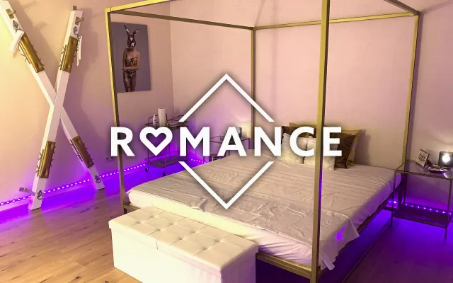 Nuova location BDSM ad Amburgo con 2 camere diverse - camera ROMANCE