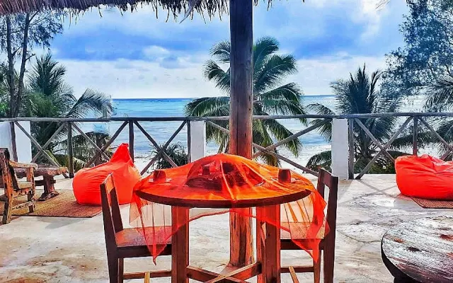 Ayla Beach House  B&B
