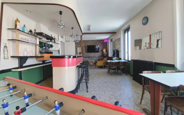 Casa atipica per 6 persone ex bar-ristorante
