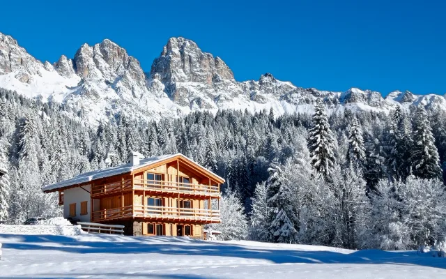 chalet on the meadows