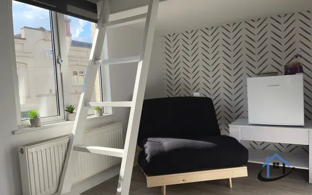 Room 1 - Double room, parking, SUPER fast wi-fi, shower