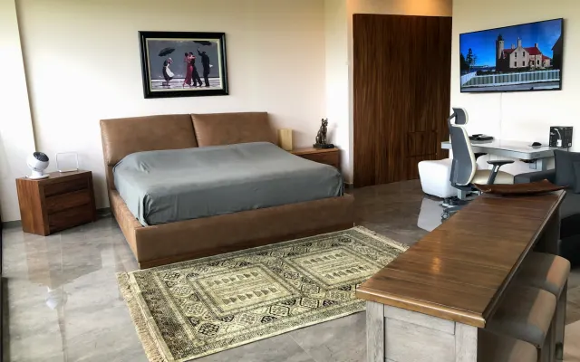 Awesome PH Loft mit professionellem Fitnessstudio & schnellem WIFI