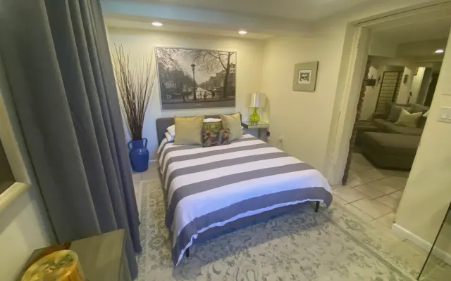Ruhig und gemütlich 1 Schlafzimmer w / Fitnessraum innerhalb der...