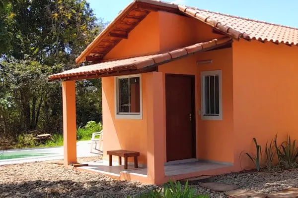 Chalé LARANJA Sitio148 entre Penedo e Itatiaia - RJ - Brasil