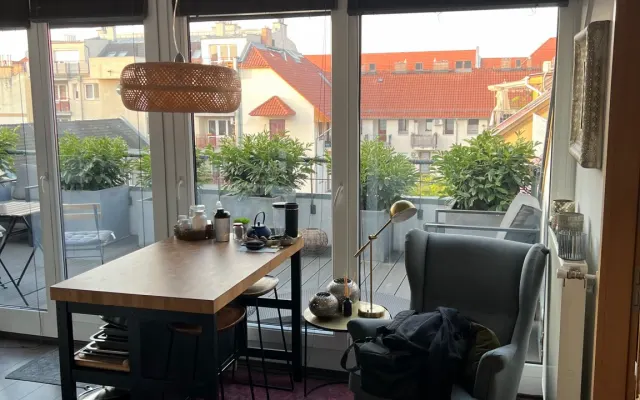 Bonito apartamento con gran terraza en el centro de la ciudad