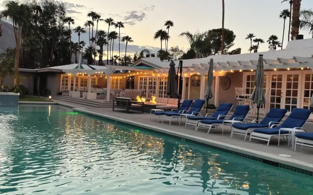 In der Nähe des Stadtzentrums von Palm Springs, 6 BD 7 BTH, 80 FT Pool