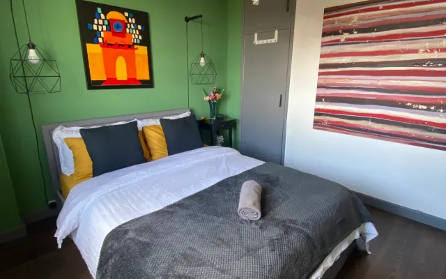 Bright & Spacious Double Bedroom Brixton