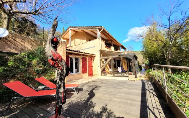 Darshan Zen self-contained apartment sleeps 4