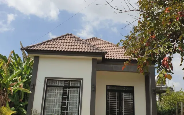 Casa con una camera da letto e giardino recintato a 2 km dalla città
