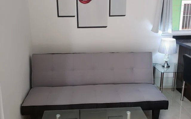 1 letto, splendido, spazioso, appena rinnovato appartamento al secondo