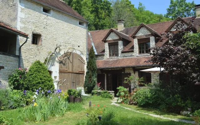 La Ferme du Clos - Borgogna, Chablis e Champagne