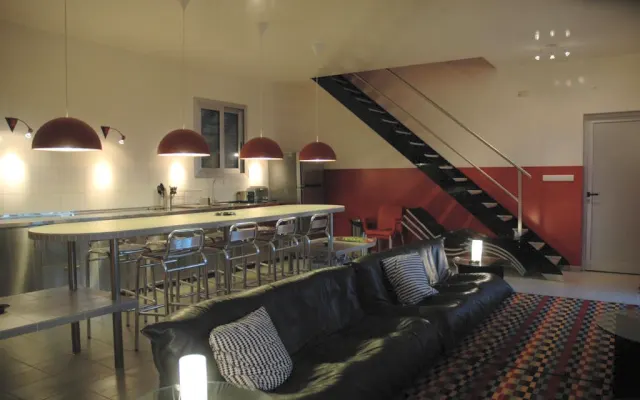 Belle Villa dans 1 domaine de 2200m2 bordant la plage et le Fleuve