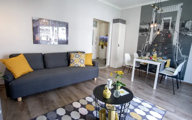 Appartement de style flambant neuf dans le quartier de Corvin