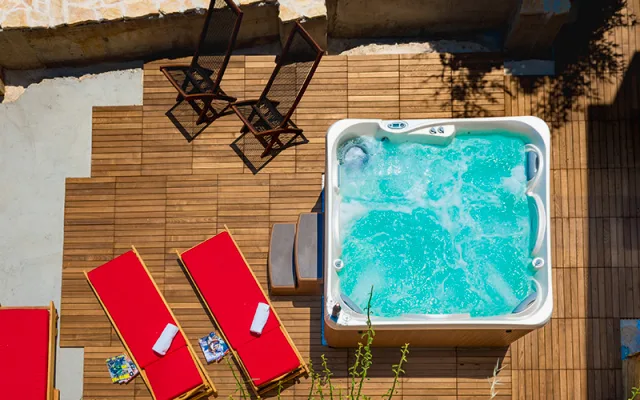 Lassen Sie sich von der fantastischen Aussicht von Ankora - HotTub...