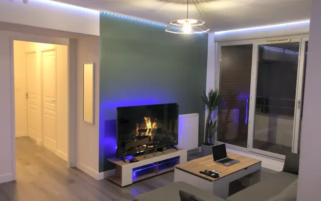 Privatzimmer + Tiefgarage