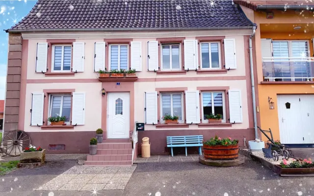 Lilly's house