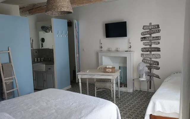 Lou Mazet" Naturist Room