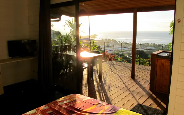 Bounty Lodge: Bungalow Kahaia com vista panorâmica para o mar