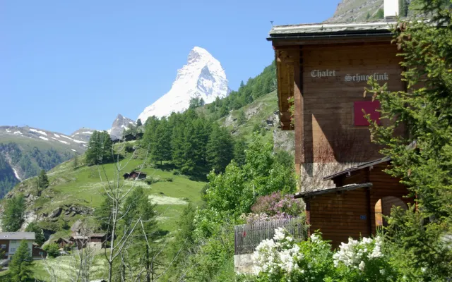 Lo Chalet Schneefink si trova proprio nel centro di Zermatt. Posizione 