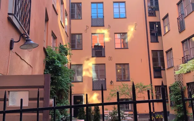 Encantador apartamento a una manzana del Palacio Real
