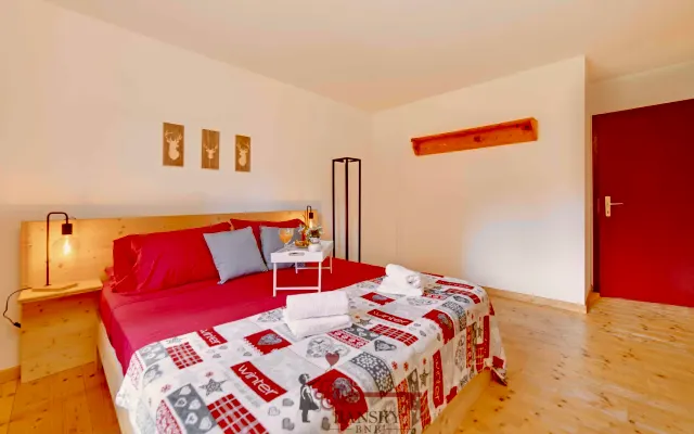 CHALET 5 estrellas en San Bernardino - PISTAS DE ESQUÍ Y SENDERISMO