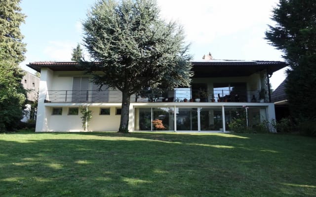 Discreet Extravagant Residency avec piscine