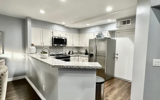 Beautiful renovated condo located near State Farm Stadium and WestGate