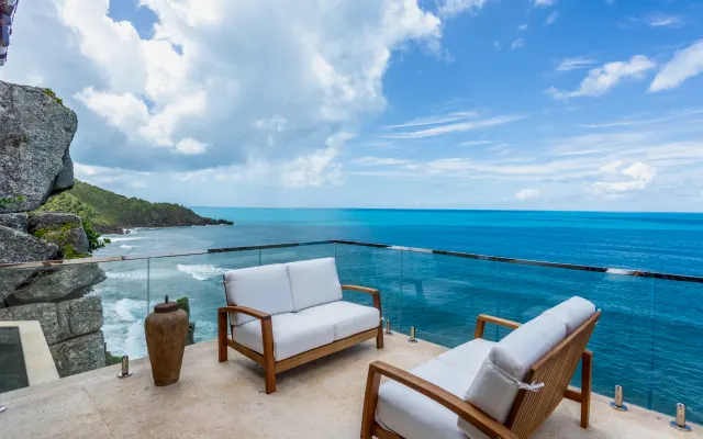 Maxi Cooper - Luxuriöse Villa, 3 Schlafzimmer, fantastischer Meerblick