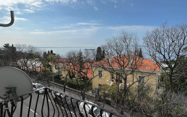 Apartment Alessio - sea view, near city center, close to the beach