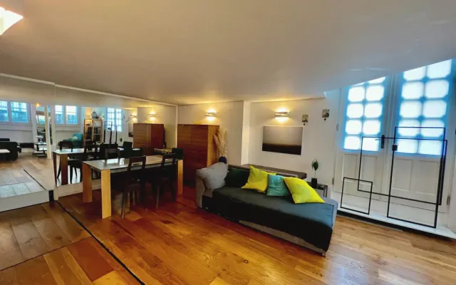 Atypische Duplexwohnung montorgueil