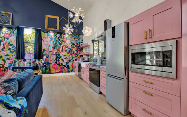 The Pink Cabin. A haven for Romance and Soulmates