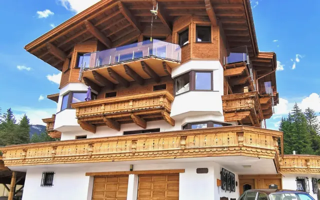 Fancy Sky Lodge
