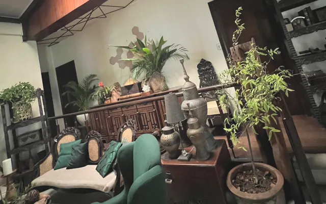 Casa Rossi: Tropical Filipino House