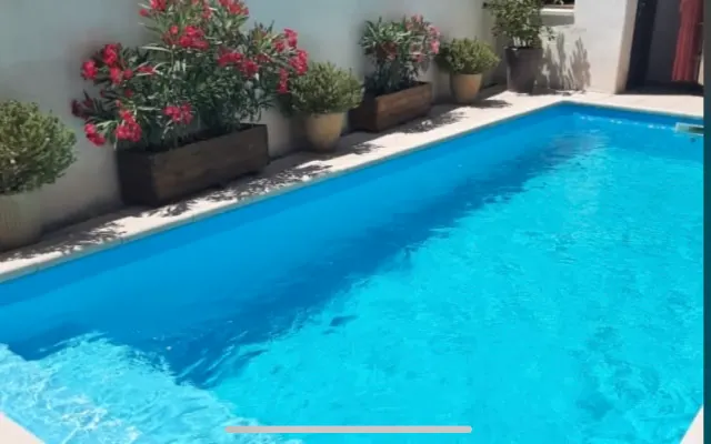 Cyprès des Étoiles - Friendly Refuge mit Pool & Gelassenheit