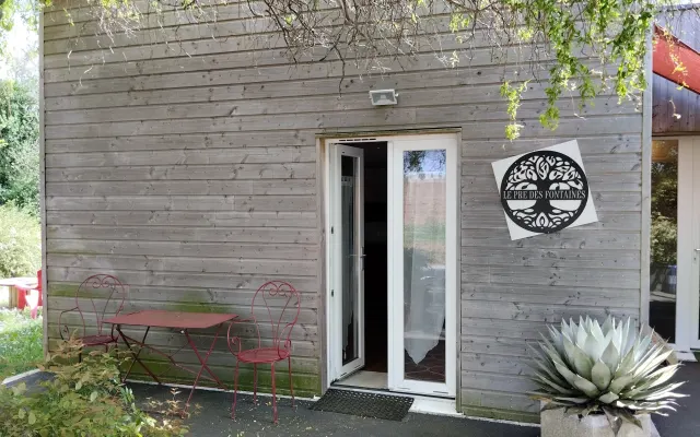 "Le pré des fontaines
Grand studio à la campagne