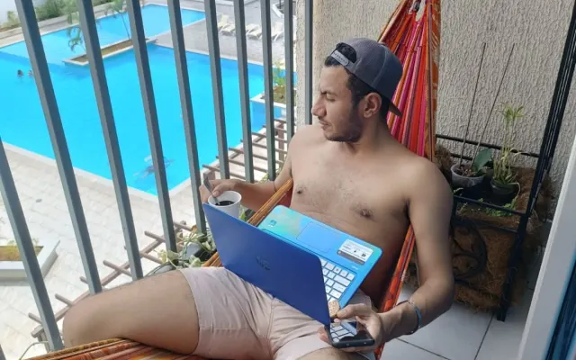 Room for rent in bachelor apartment Panama City