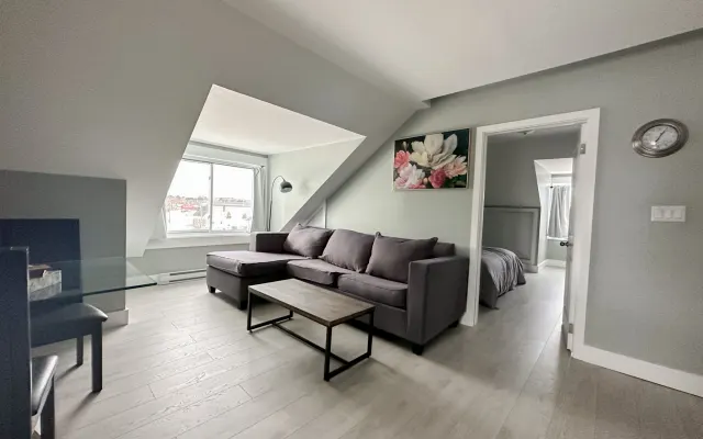 A beautiful modern, luxury apartment in the heart of Chapleau