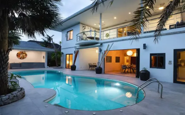 Villa Zenzuela- Paradise 4 Bedrooms home with pool