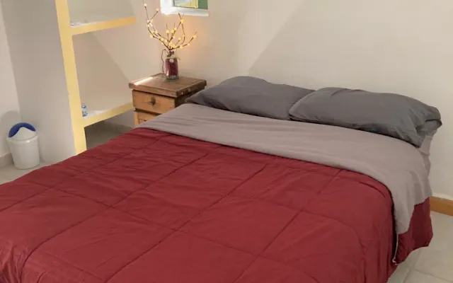 Quarto confortável num bom apartamento a 10 minutos da praia - 2