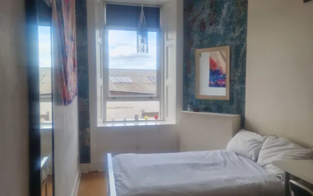 Quarto acolhedor perto do centro da cidade