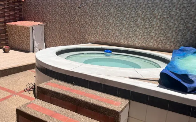 spectacular exclusive jacuzzi house