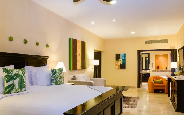Garza Blanca Puerto Vallarta Honeymoon Suite.  Profitez du luxe.
