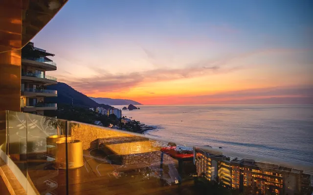 Suite dell'Hotel Mousai Puerto Vallarta.  Rilassatevi e godetevi il...