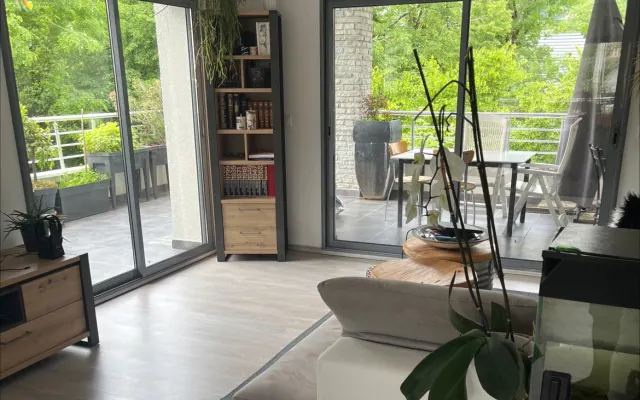 Apartamento duplex de 120 m2 numa grande casa de 4 unidades perto de...