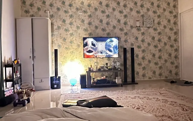 A good room in nizwa ,, including toilet and breakfast,, lulu nearby