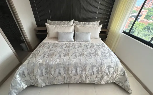Small Luxury Suites 2 Bedrooms, 2 bathrooms with city view