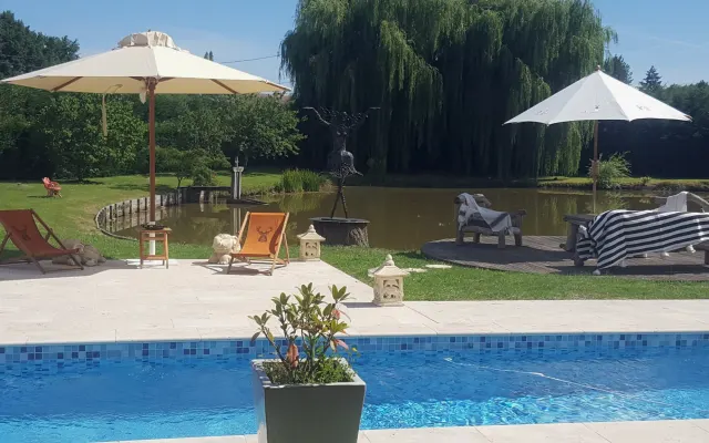 Maison Tara in the heart of the Chateaux de la Loire region and golf...