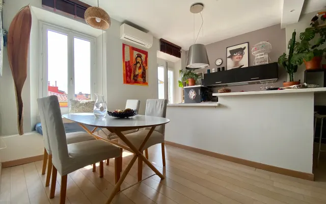 3 rooms Place du Pin
