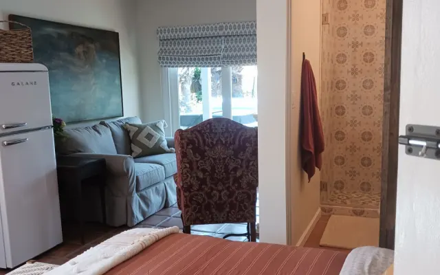 Sala de billar en Jeffrey's 420 Shiloh su santuario LGBTA Pet Friendly